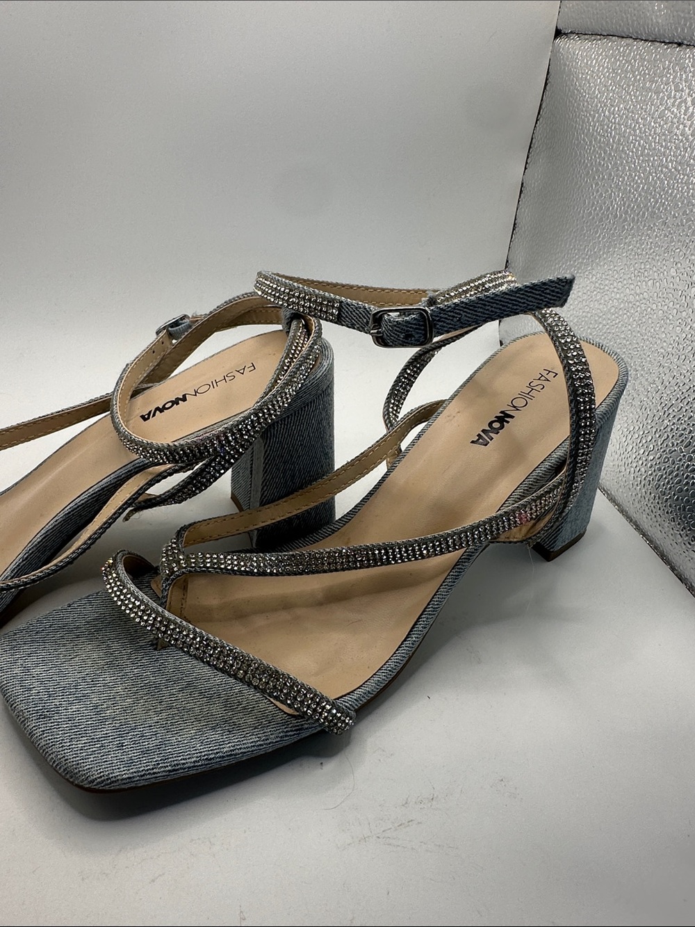 Fashion Nova Silver Strappy Block Heel Sandals size 9 - Picture 3 of 6